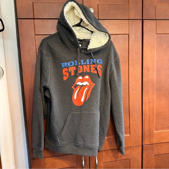 SALE!! Rolling stones with sherpa hood. 2 - Picture 6 of 7